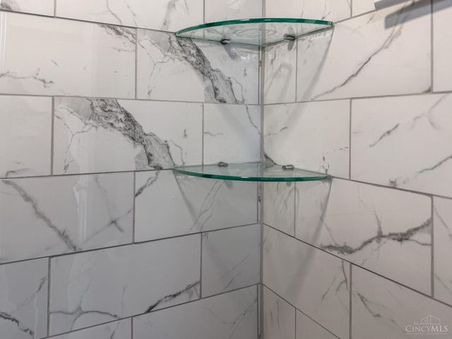 148 Sylvia Lane, Reading, OH 45215