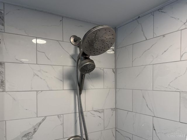 148 Sylvia Lane, Reading, OH 45215