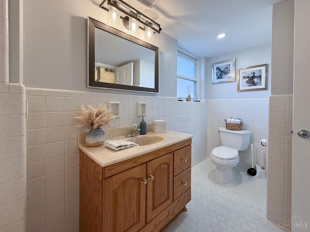 148 Sylvia Lane, Reading, OH 45215