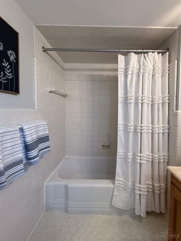 148 Sylvia Lane, Reading, OH 45215