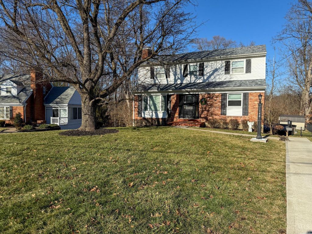 148 Sylvia Lane, Reading, OH 45215