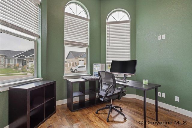 2200 ARROWLEAF DR, Cheyenne, WY 82007