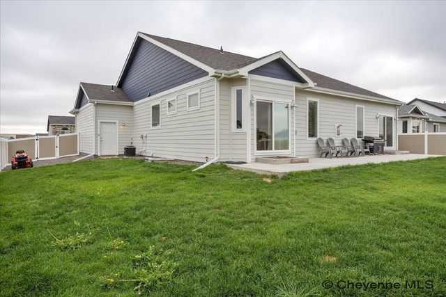 2200 ARROWLEAF DR, Cheyenne, WY 82007