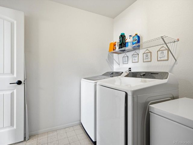 3905 Windwood Dr, Johnstown, CO 80534