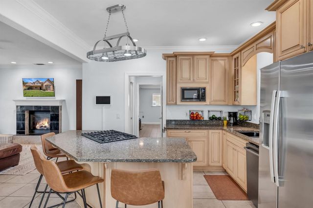 5401 Banbury Cross Rd, Shingle Springs, CA 95682
