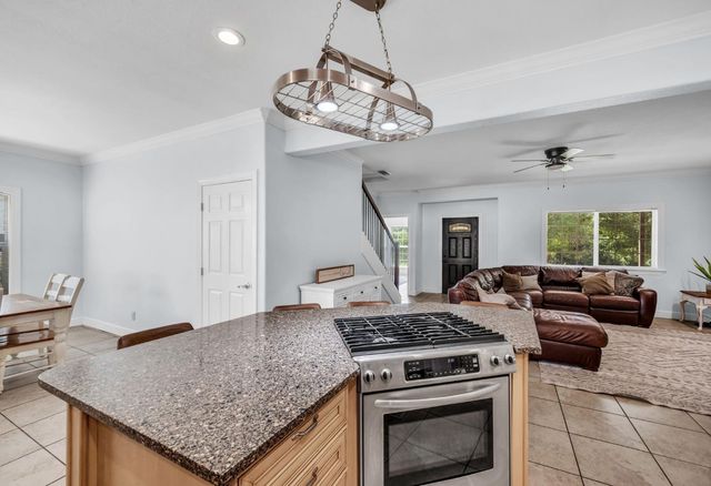 5401 Banbury Cross Rd, Shingle Springs, CA 95682