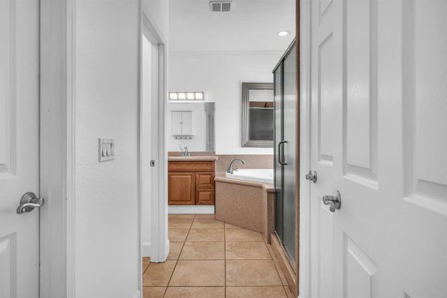 5401 Banbury Cross Rd, Shingle Springs, CA 95682