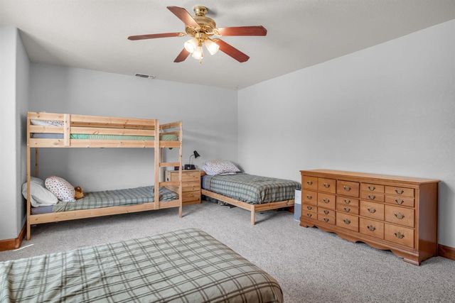 5401 Banbury Cross Rd, Shingle Springs, CA 95682