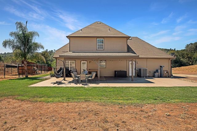 5401 Banbury Cross Rd, Shingle Springs, CA 95682