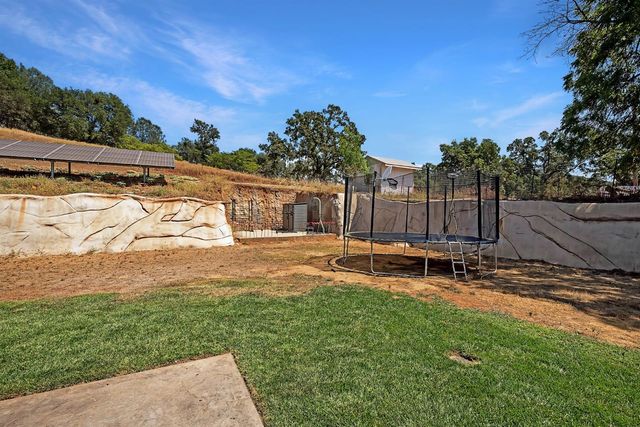 5401 Banbury Cross Rd, Shingle Springs, CA 95682