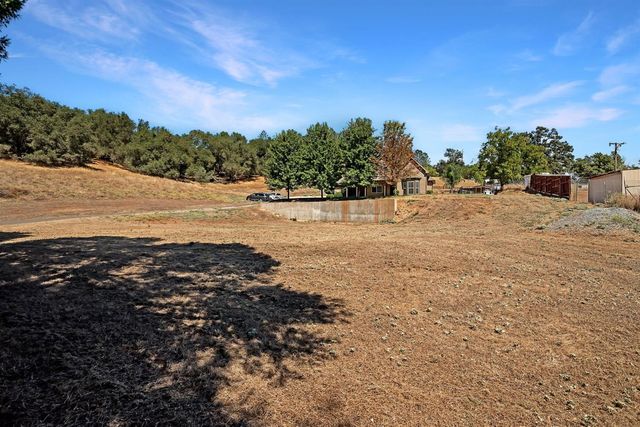5401 Banbury Cross Rd, Shingle Springs, CA 95682