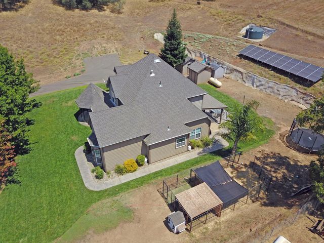 5401 Banbury Cross Rd, Shingle Springs, CA 95682