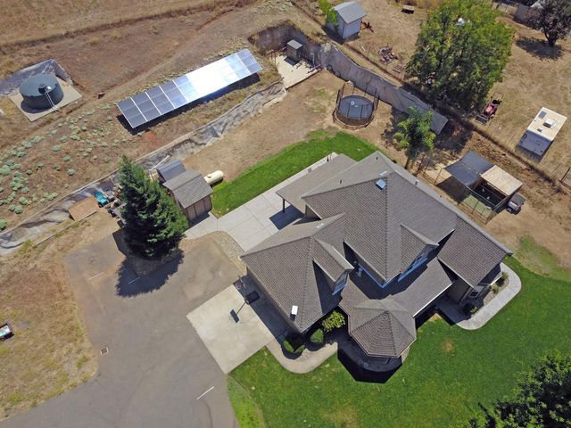 5401 Banbury Cross Rd, Shingle Springs, CA 95682