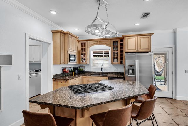 5401 Banbury Cross Rd, Shingle Springs, CA 95682