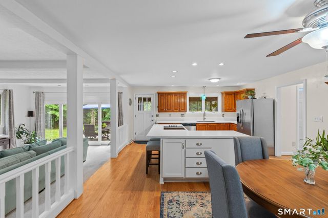 15 Camille Lane, Simsbury, CT 06092