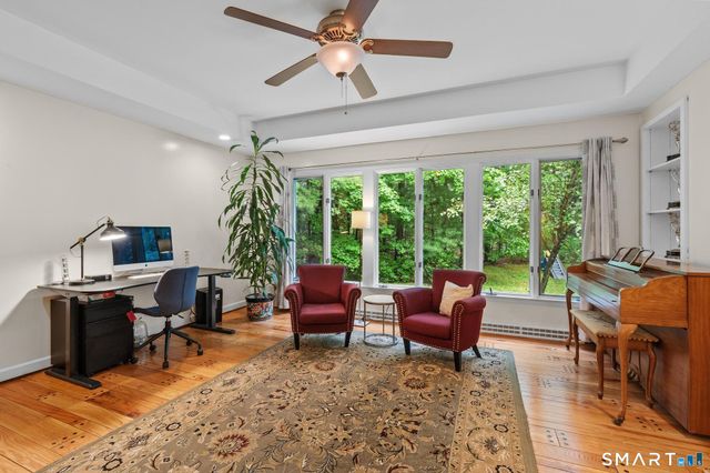 15 Camille Lane, Simsbury, CT 06092