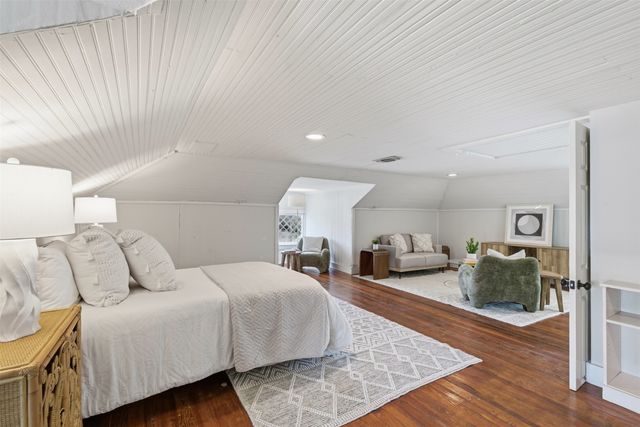 2264 Lipscomb Street, Fort Worth, TX 76110