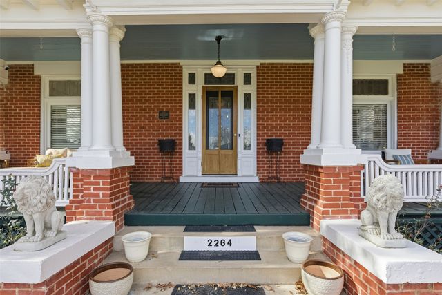 2264 Lipscomb Street, Fort Worth, TX 76110