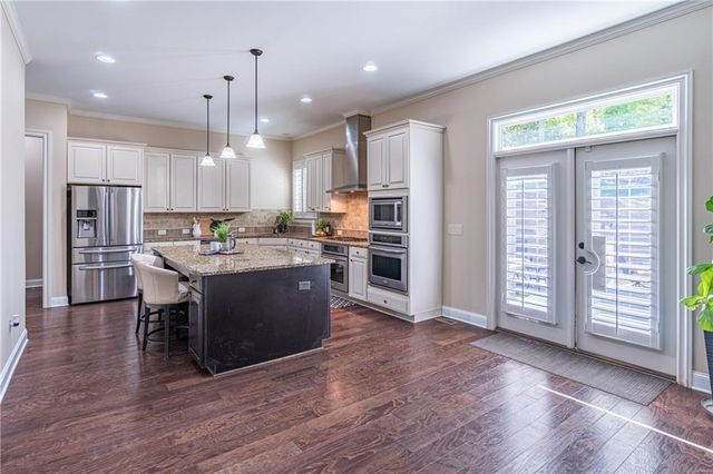 2715 Cogburn Lane, Milton, GA 30004