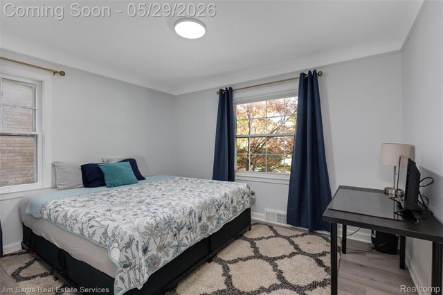 474 Madison Street, Grosse Pointe Farms, MI 48236