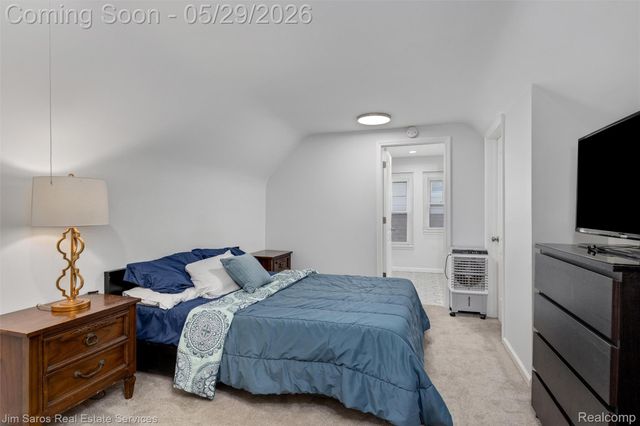474 Madison Street, Grosse Pointe Farms, MI 48236