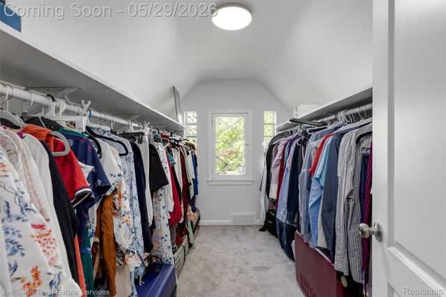 474 Madison Street, Grosse Pointe Farms, MI 48236