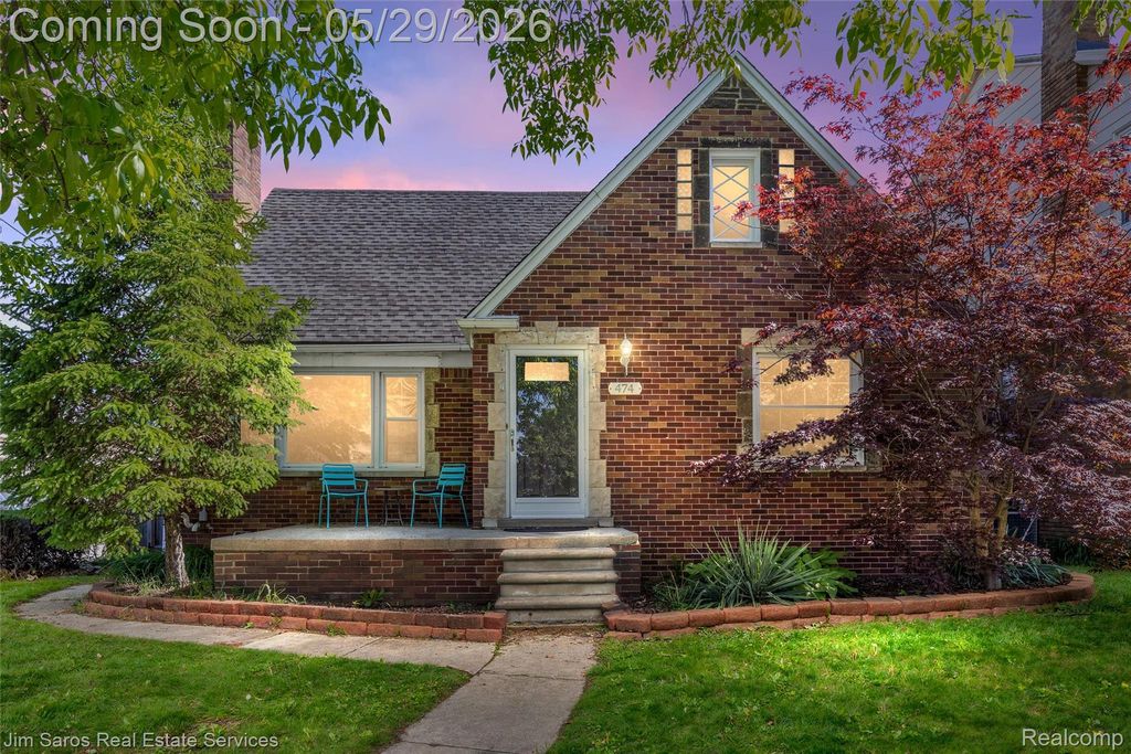 474 Madison Street, Grosse Pointe Farms, MI 48236