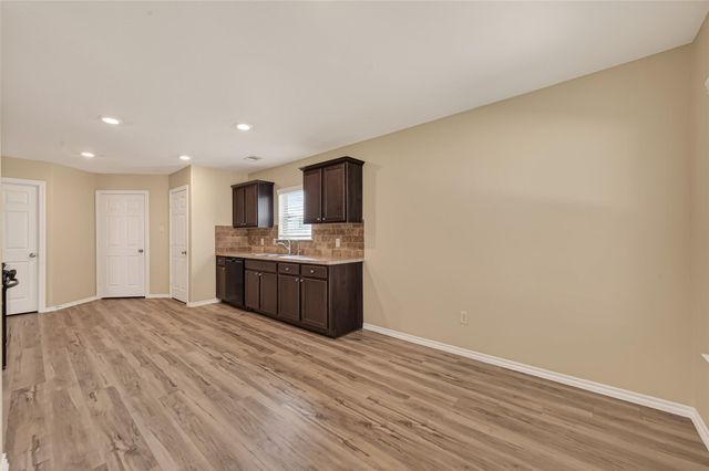 1308 Winding Willow Drive, Pinehurst, TX 77362