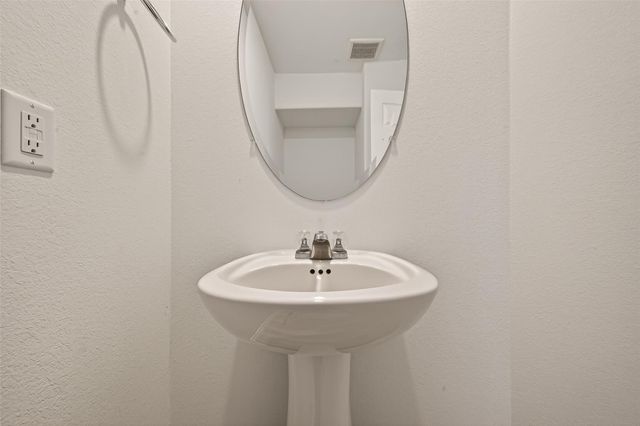 1308 Winding Willow Drive, Pinehurst, TX 77362