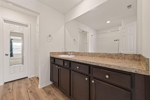 1308 Winding Willow Drive, Pinehurst, TX 77362