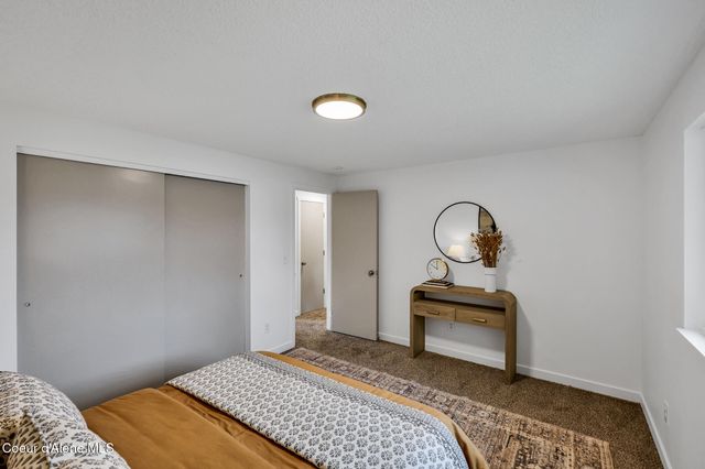 19115 E Nixon Ave, Spokane Valley, WA 99016