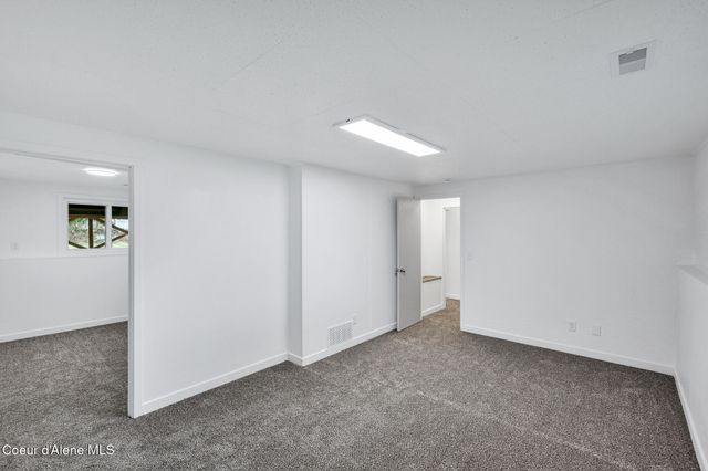 19115 E Nixon Ave, Spokane Valley, WA 99016