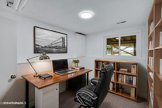 19115 E Nixon Ave, Spokane Valley, WA 99016