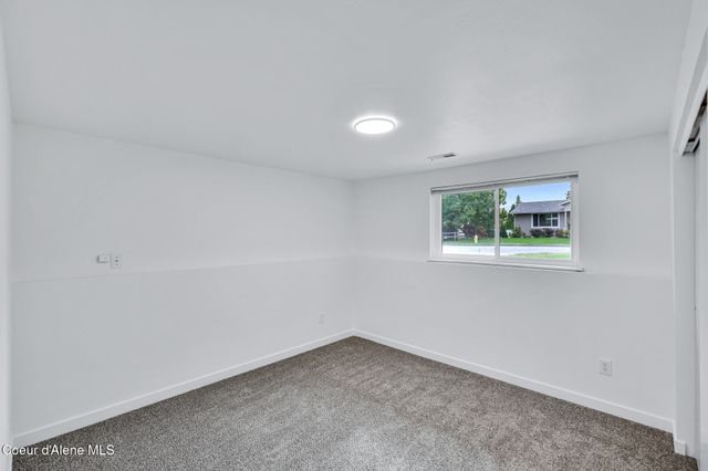 19115 E Nixon Ave, Spokane Valley, WA 99016