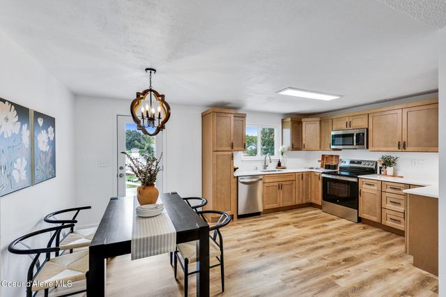 19115 E Nixon Ave, Spokane Valley, WA 99016