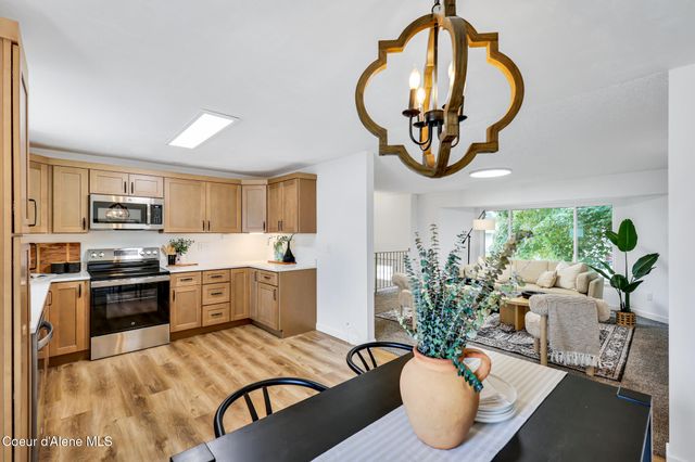 19115 E Nixon Ave, Spokane Valley, WA 99016