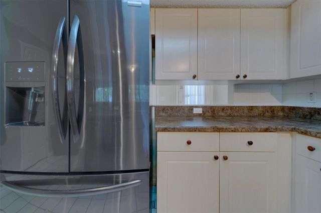 9241 JAKES PATH, Largo, FL 33771