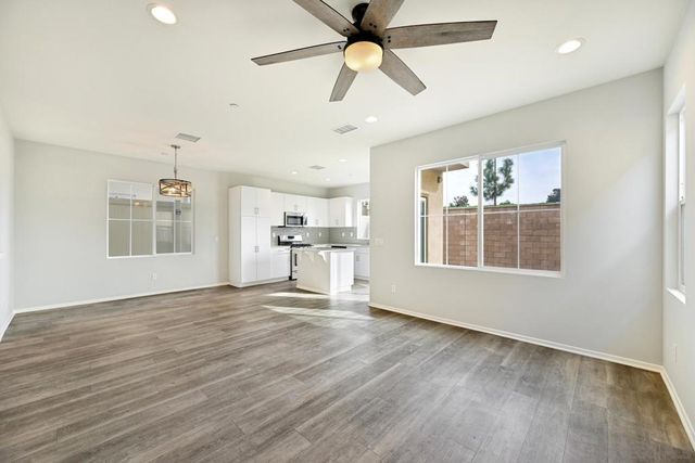 1881 Olivia St, El Cajon, CA 92021