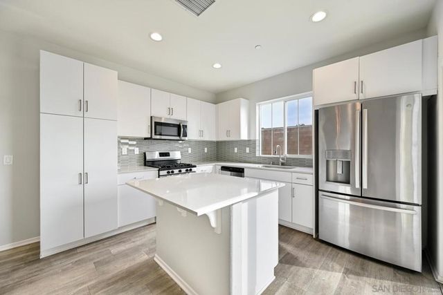 1881 Olivia St, El Cajon, CA 92021