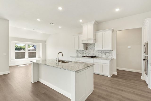 402 Laurel Lane, Glenn Heights, TX 75154