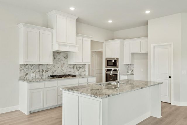 402 Laurel Lane, Glenn Heights, TX 75154
