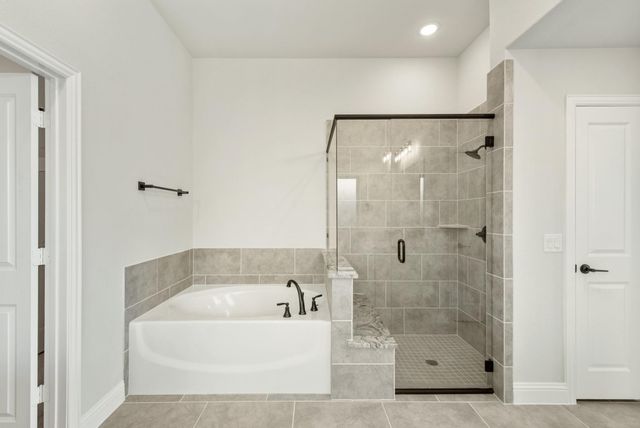 402 Laurel Lane, Glenn Heights, TX 75154