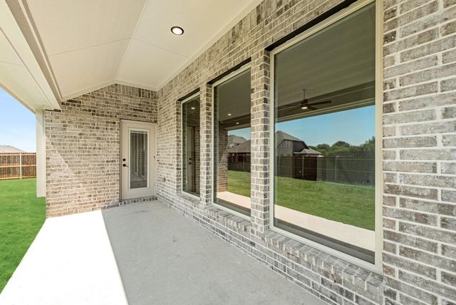402 Laurel Lane, Glenn Heights, TX 75154