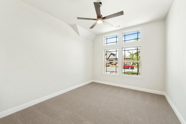 402 Laurel Lane, Glenn Heights, TX 75154