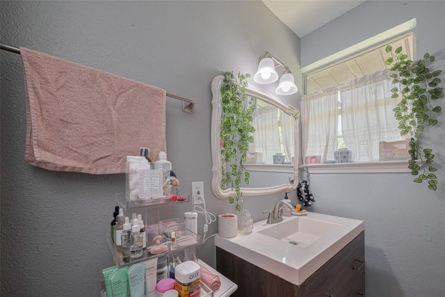 5514 Avenue M, Santa Fe, TX 77510