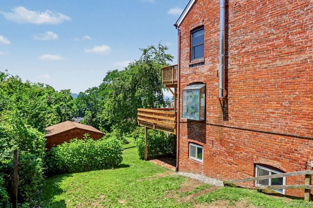 33 Cedar Lane, Ossining, NY 10562