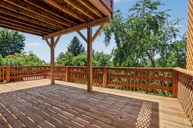 33 Cedar Lane, Ossining, NY 10562