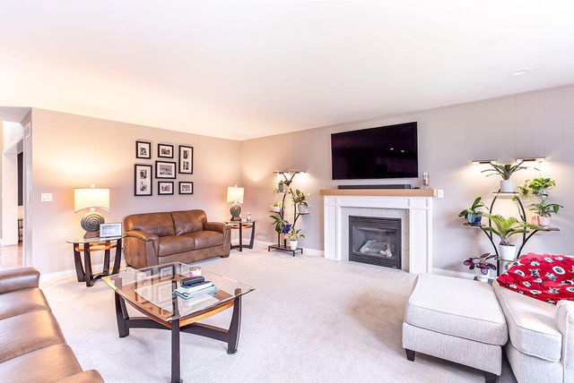 1035 Hunterallen Drive, Florence, KY 41042