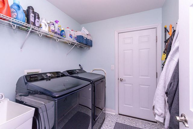 1035 Hunterallen Drive, Florence, KY 41042