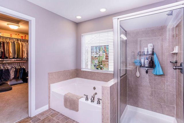 1035 Hunterallen Drive, Florence, KY 41042